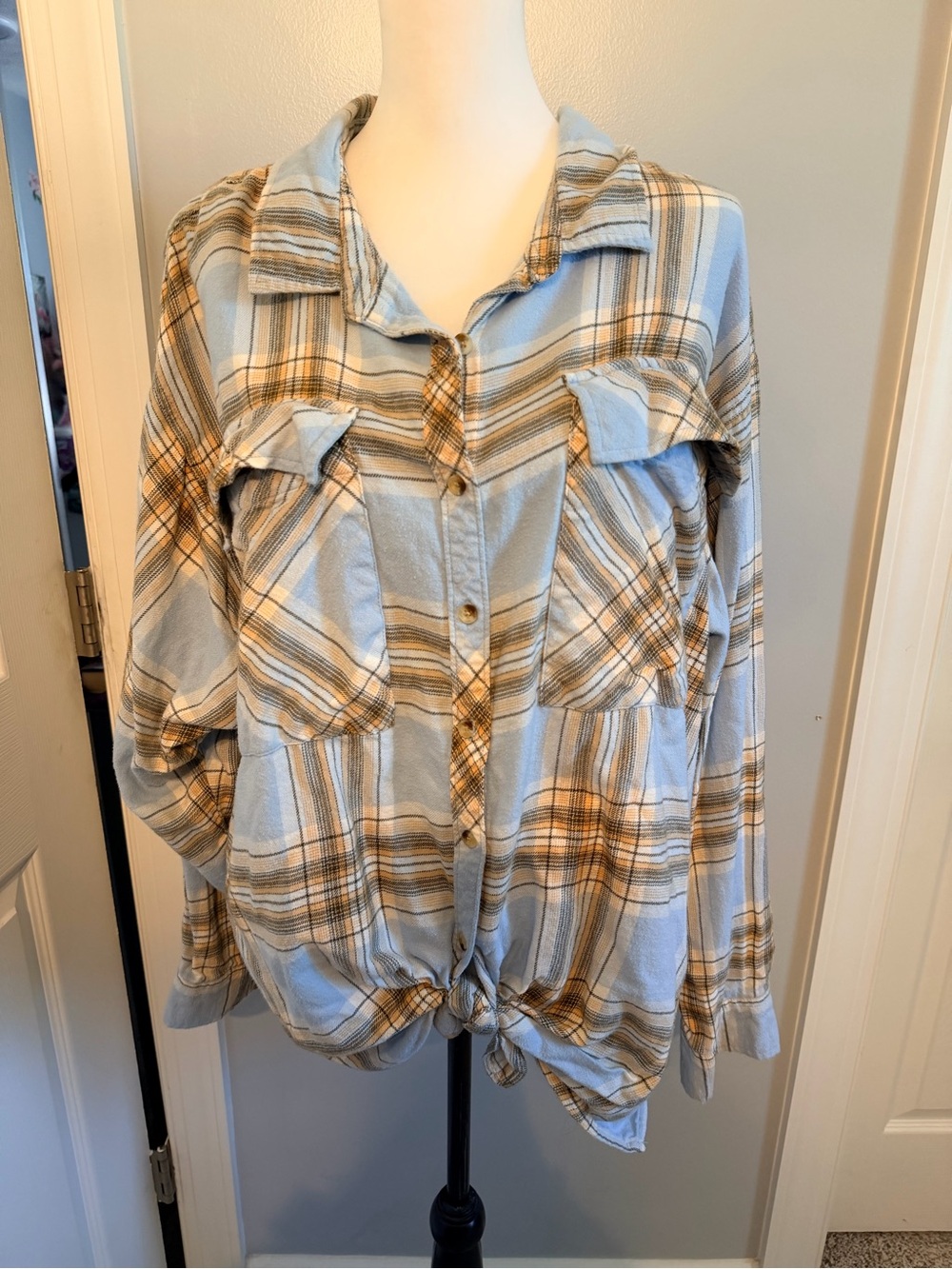 Arizona Jean Company Light Blue and Tan Plaid Button-Front Jacket